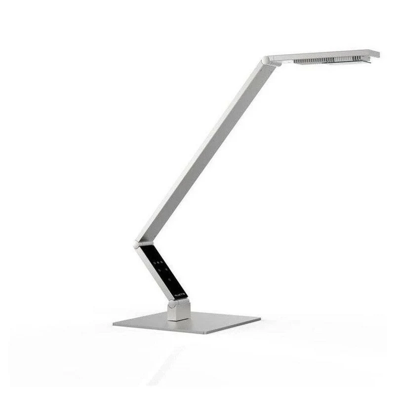 Luctra Linear Table bureaulamp