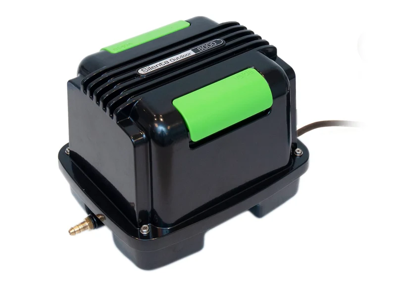 Velda Silenta Outdoor 6000 Pro Set - Luchtpomp 100 l/min tot 50.000 liter
