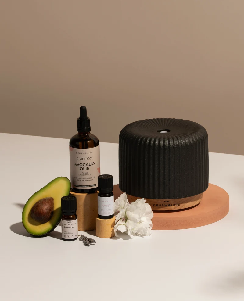 Natural Me Moment Voordeel Bundel - Geurwolkje® Aroma Diffuser - Live Slow - Keramiek Zwart - 200 ml
