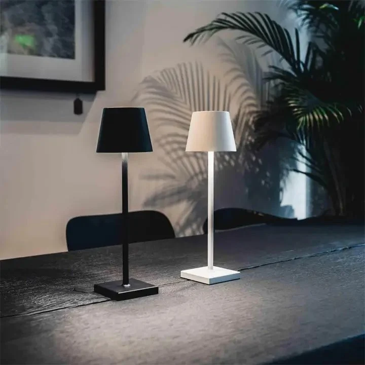 Oplaadbare Tafellamp met Touch-Dimmer IP54 Waterdicht Draadloos LED-Licht Buiten & Binnen 3 Lichtstanden voor Terras Restaurant Balkon | Sansoti
