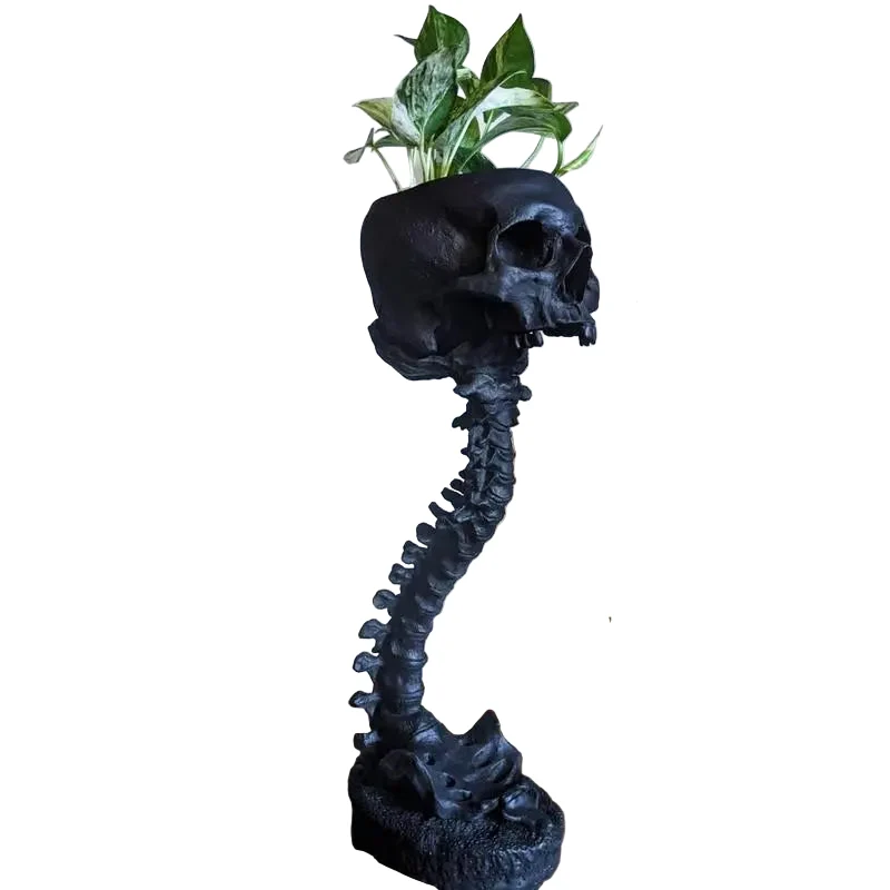 Gothic Planter met Schedel en Ruggengraat