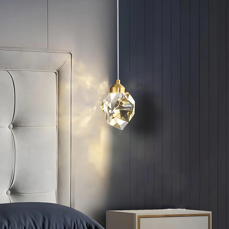 Moderne Minimalistische Luxe Messing Kristallen Hanglamp Met Verstelbare Hoogte En LED Verlichting | Sansoti