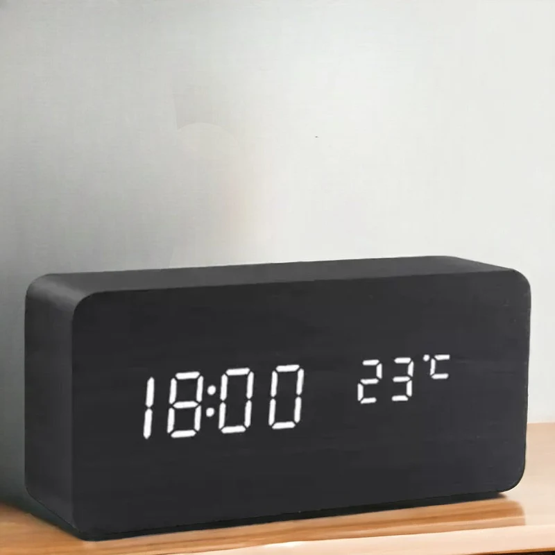 Wekker - Houtlook LED Display - Spraakbesturing & Temperatuur