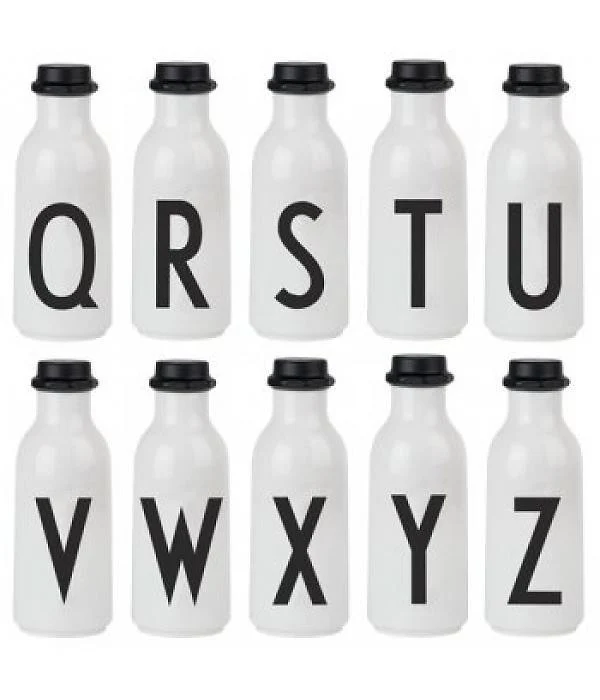 * Design letters drinkfles 500ml met letter