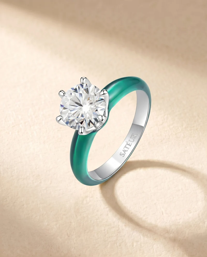 Satéur Colorée Peacock Green Diamond Ring™, 18K White Gold