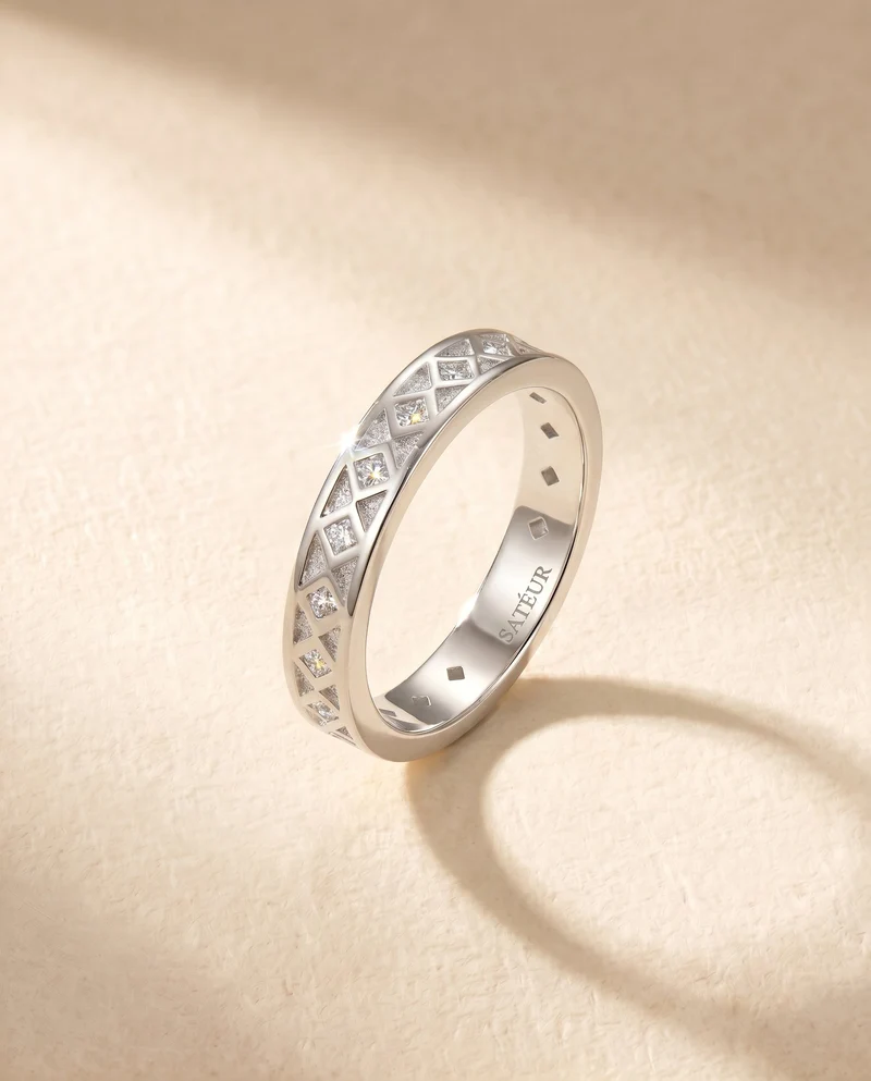Satéur Astrèlle Diamond Ring™, 18K White Gold
