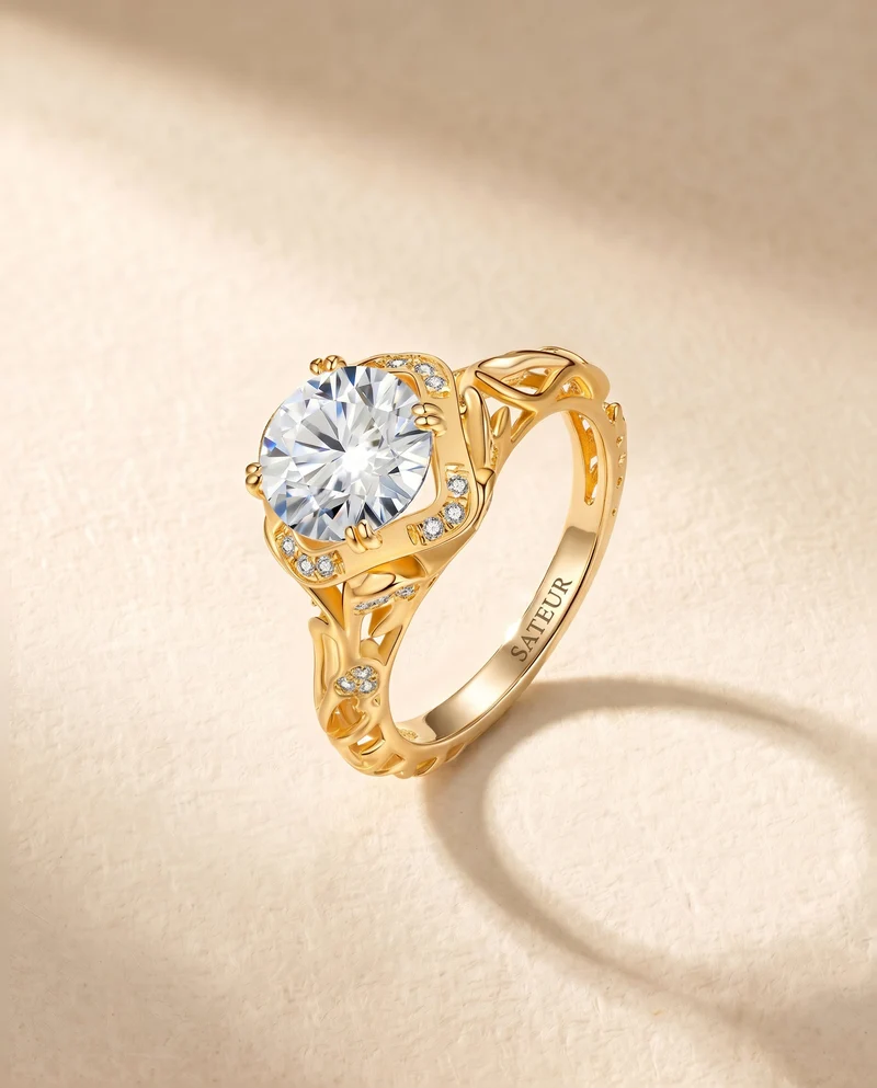 Satéur® Versailles 1682 Diamond Ring, 18K Gold