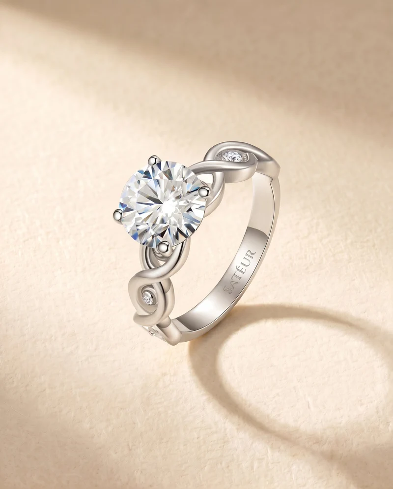 Satéur Argenté Mona Lisa Diamond Ring™, 18K White Gold