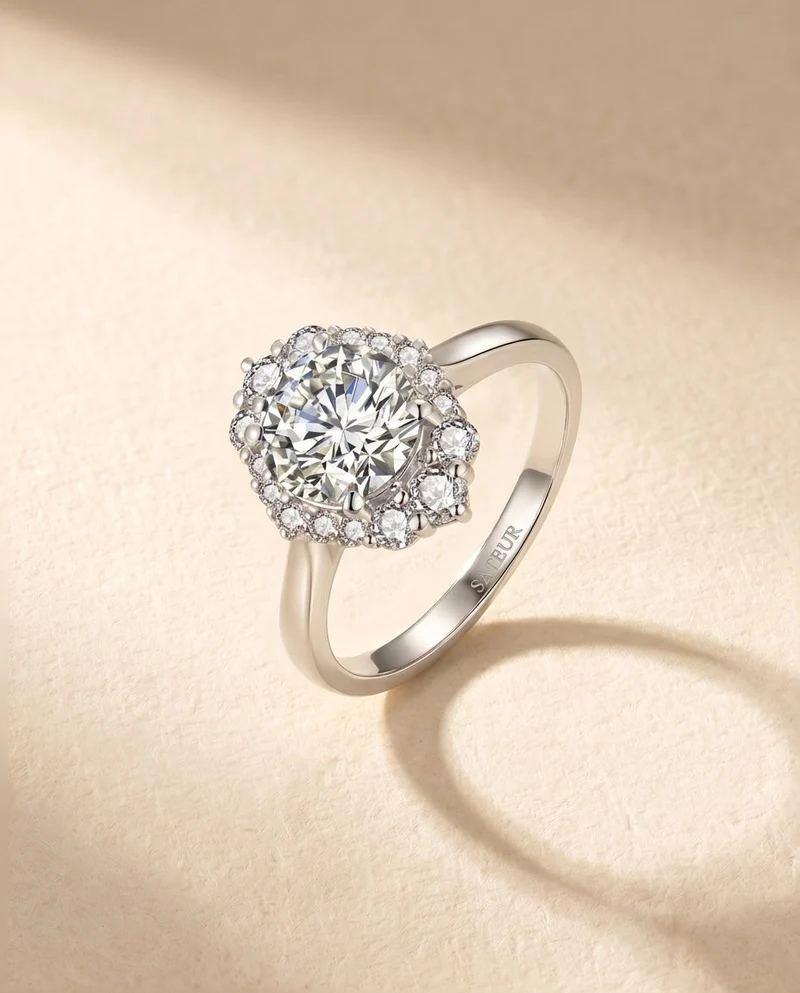 Satéur Rétro Rondeur Diamond Ring™, 18K White Gold